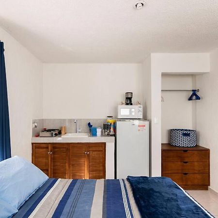 Micro Studio Perfect For Backpackers, Couples, 3 Min Drive To Playa El Nino Cancun Ngoại thất bức ảnh
